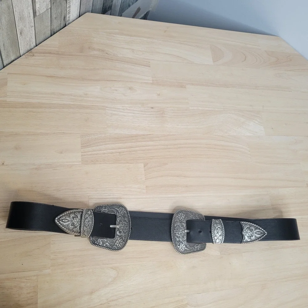 Double Buckle Western Belt Womens 1X/2X Black Silver Floral Engraved